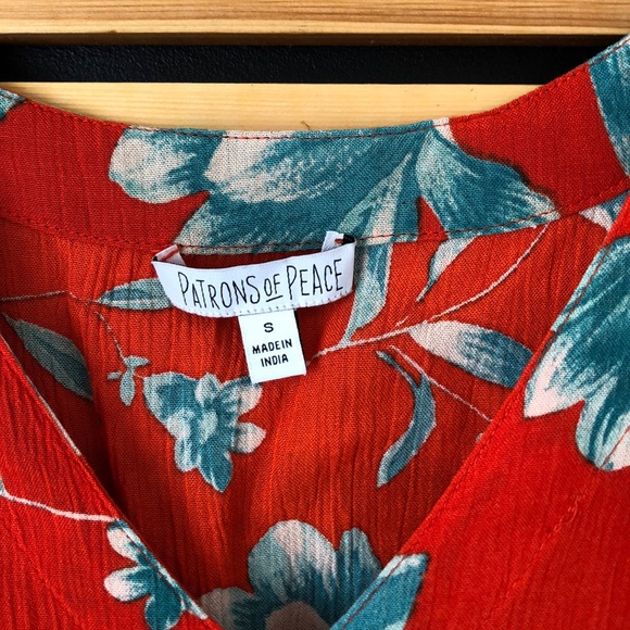 Patrons of peace dress - Picture 2 of 5